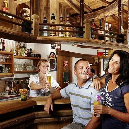 Hotell Kroneck 4*
